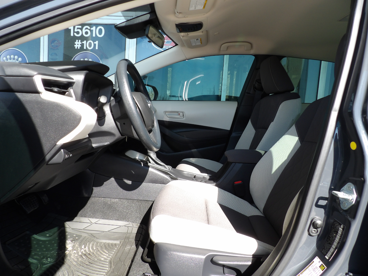 Toyota Corolla LE CVT (Natl) 2025