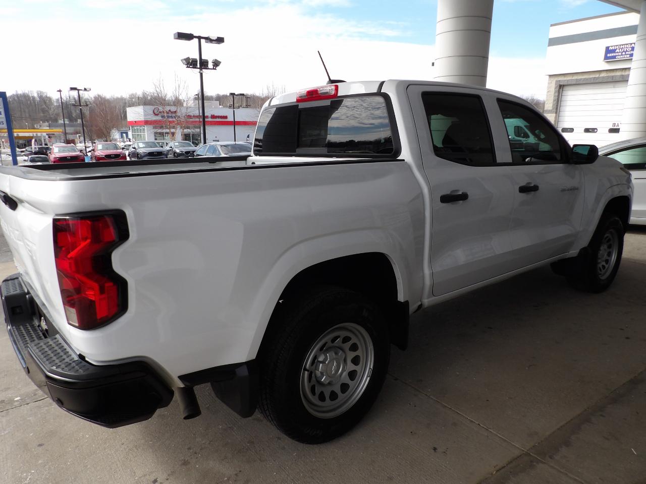 Chevrolet Colorado 2WD Crew Cab WT 2025