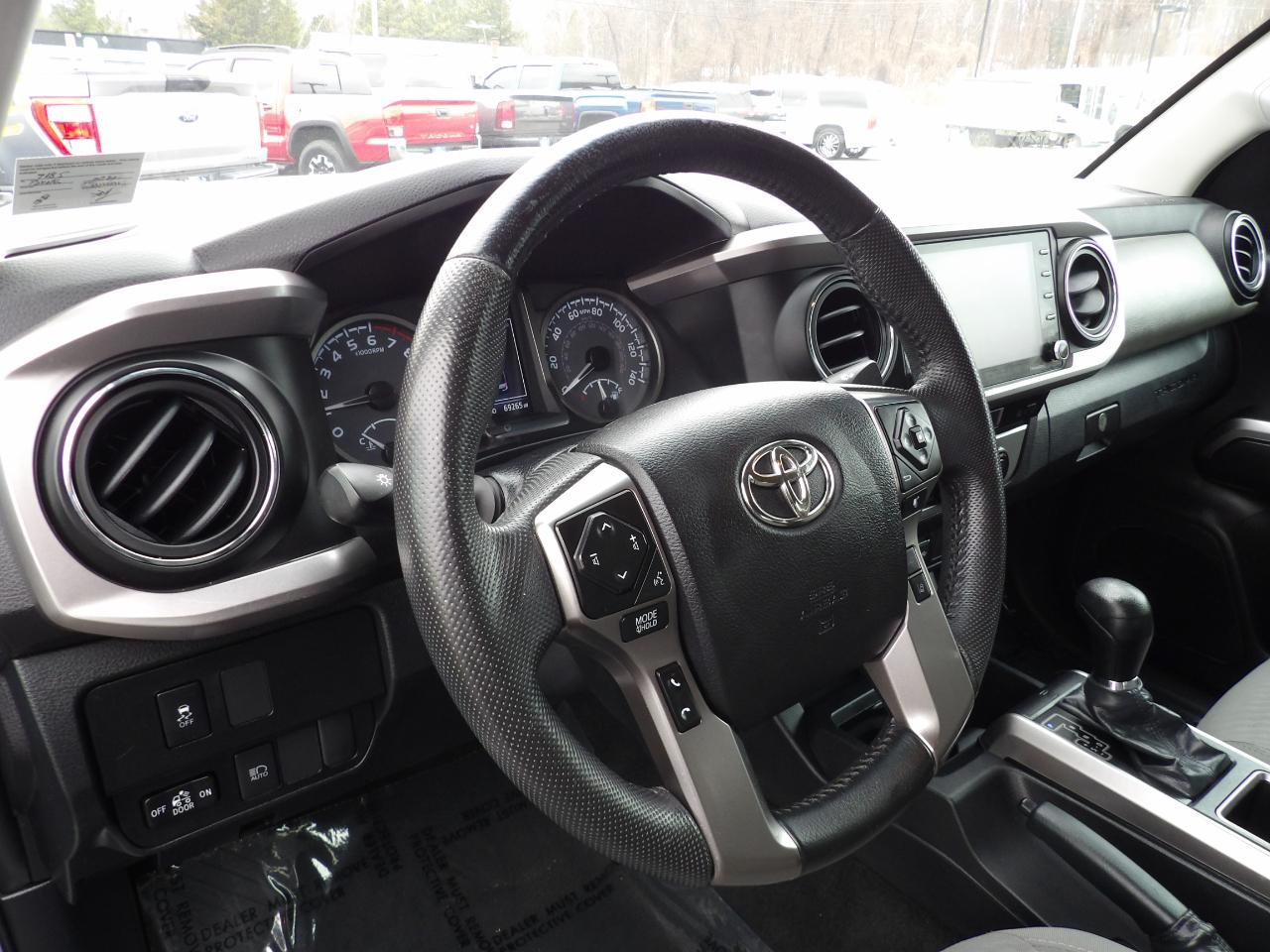 Toyota Tacoma 2WD SR5 Double Cab 5' Bed V6 AT (Natl) 2022