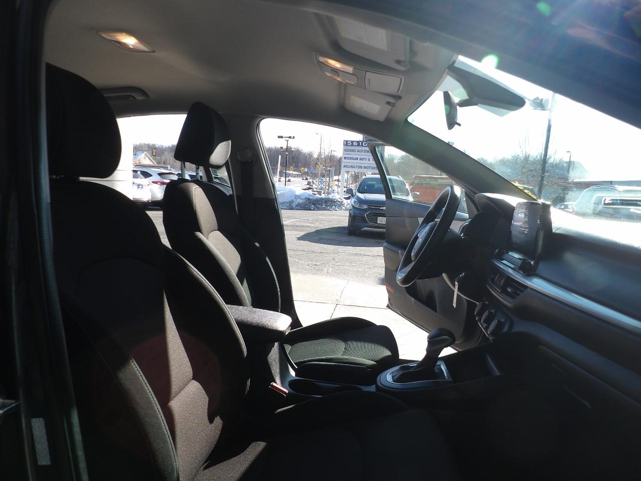 Kia Forte LXS IVT 2024