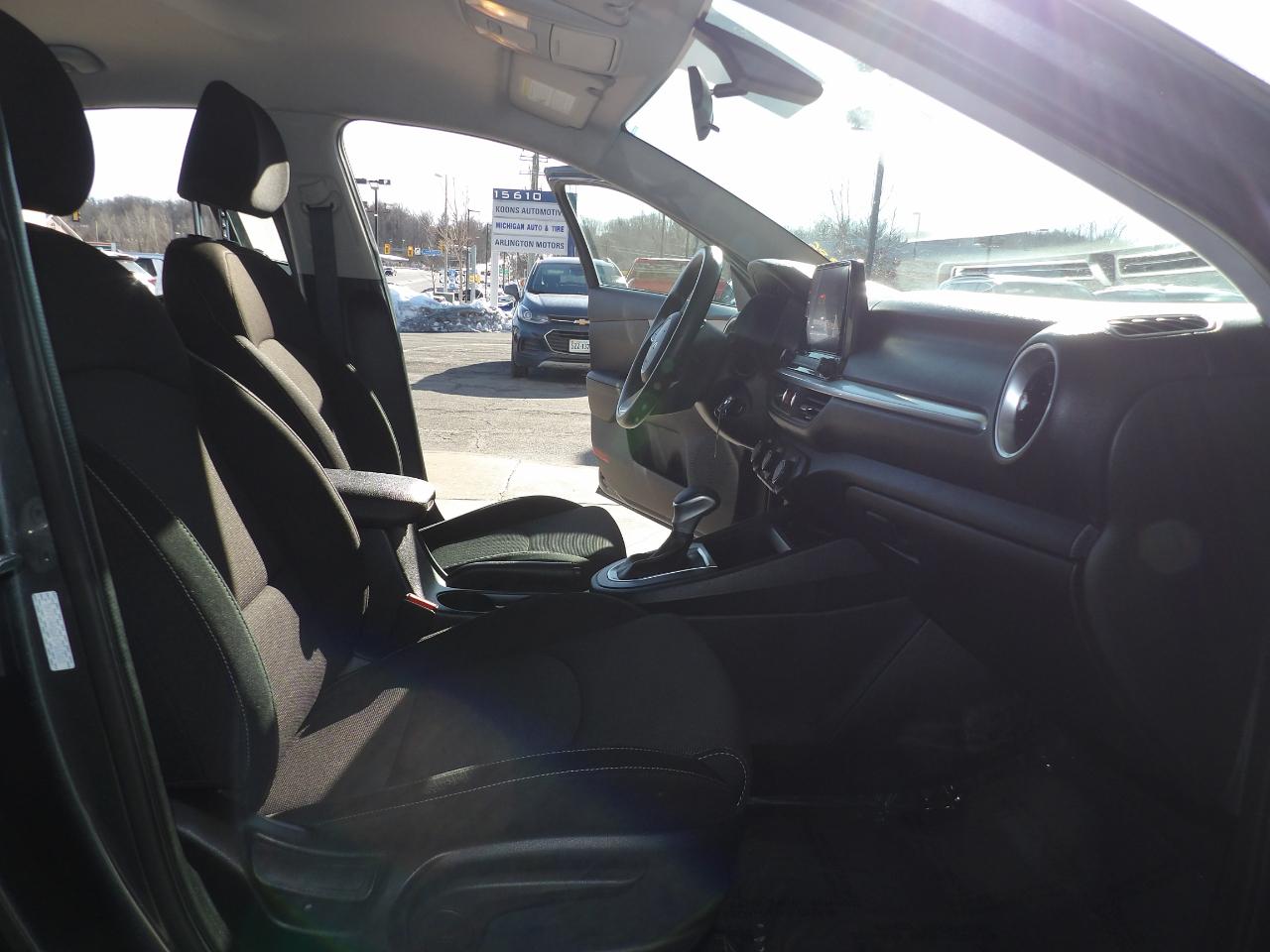 Kia Forte LXS IVT 2024