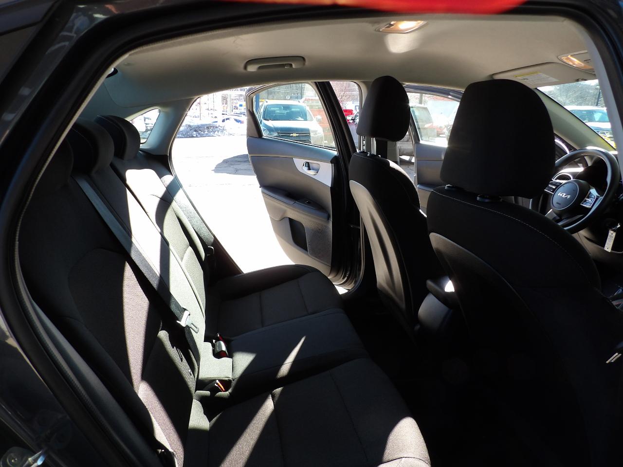 Kia Forte LXS IVT 2024