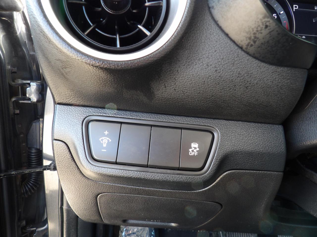 Kia Forte LXS IVT 2024