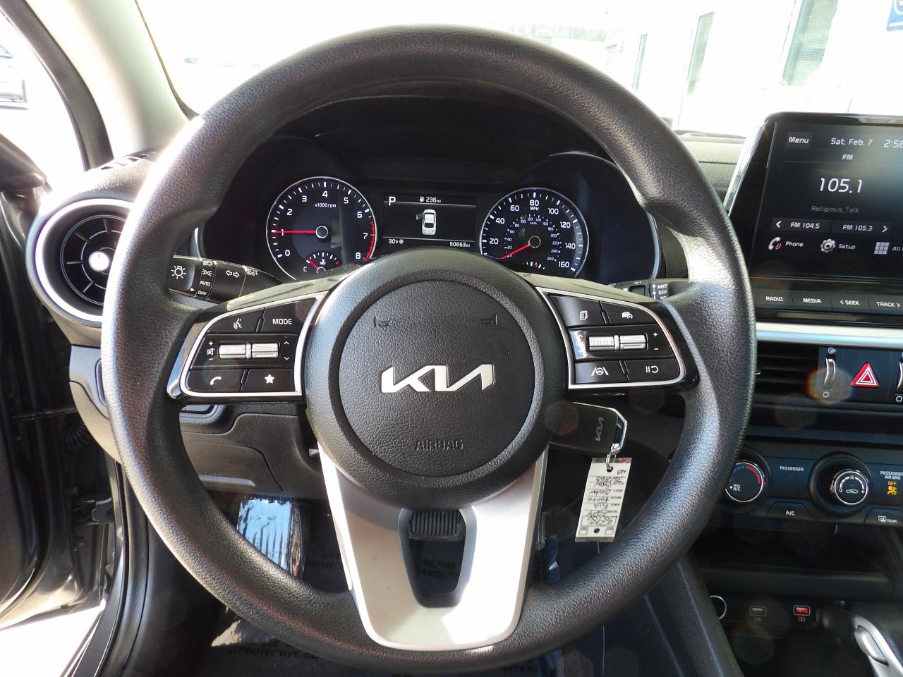 Kia Forte LXS IVT 2024