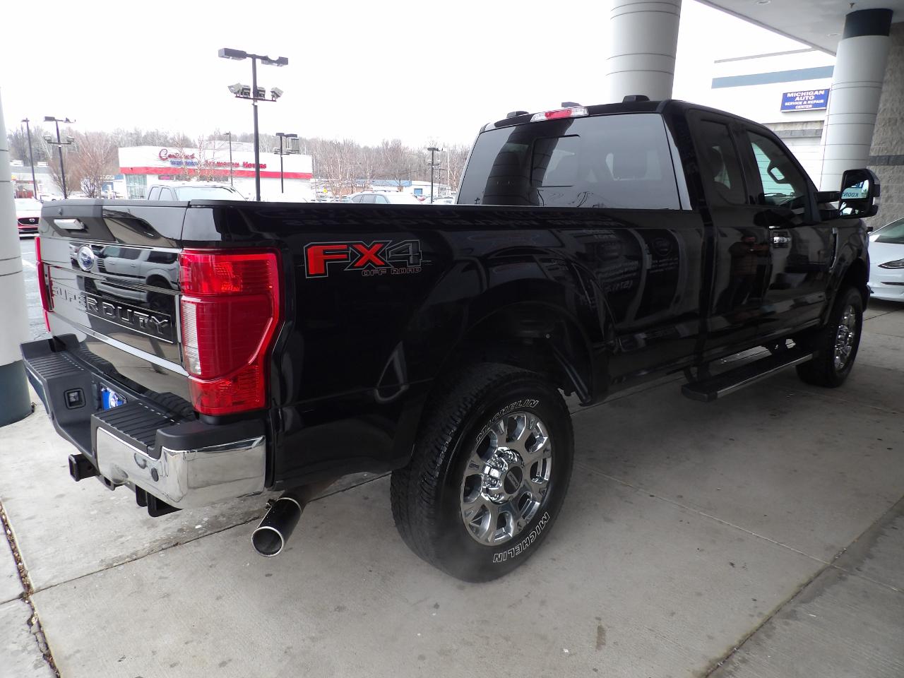 Ford Super Duty F-350 SRW Lariat 4WD SuperCab 6.75' Box 2020