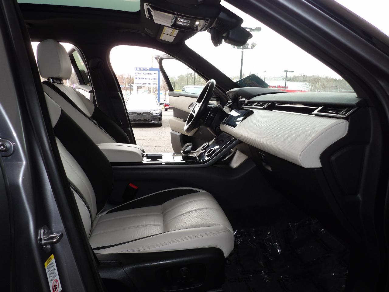 Land Rover Range Rover Velar P250 R-Dynamic S 2022