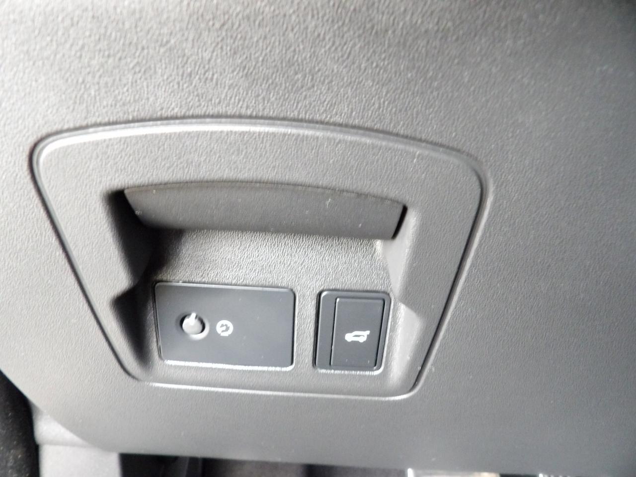 Land Rover Range Rover Velar P250 R-Dynamic S 2022