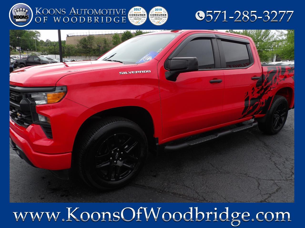 Chevrolet Silverado 1500 4WD Crew Cab 147" Custom 2024