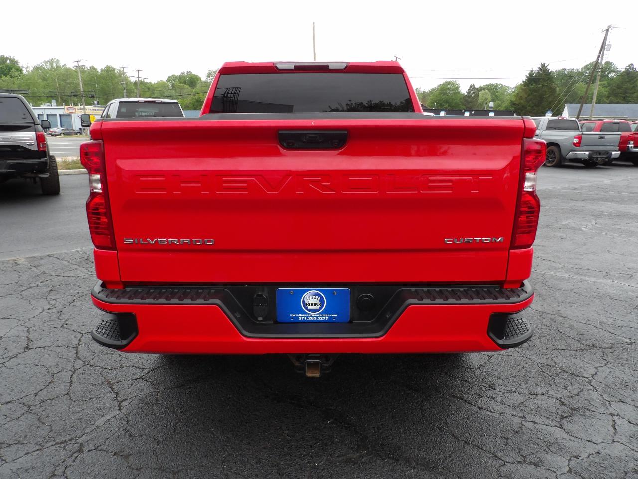 Chevrolet Silverado 1500 4WD Crew Cab 147" Custom 2024