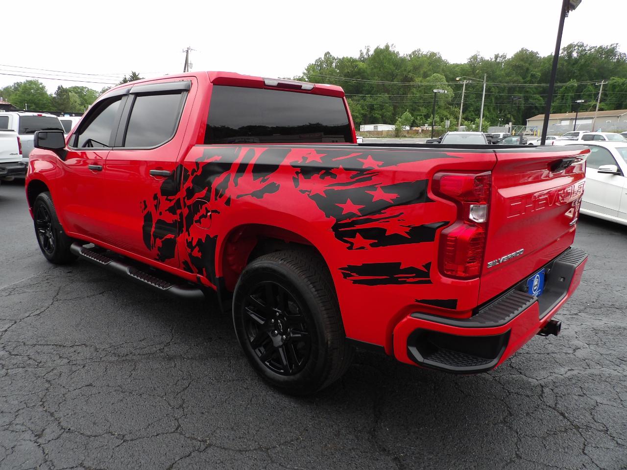 Chevrolet Silverado 1500 4WD Crew Cab 147" Custom 2024