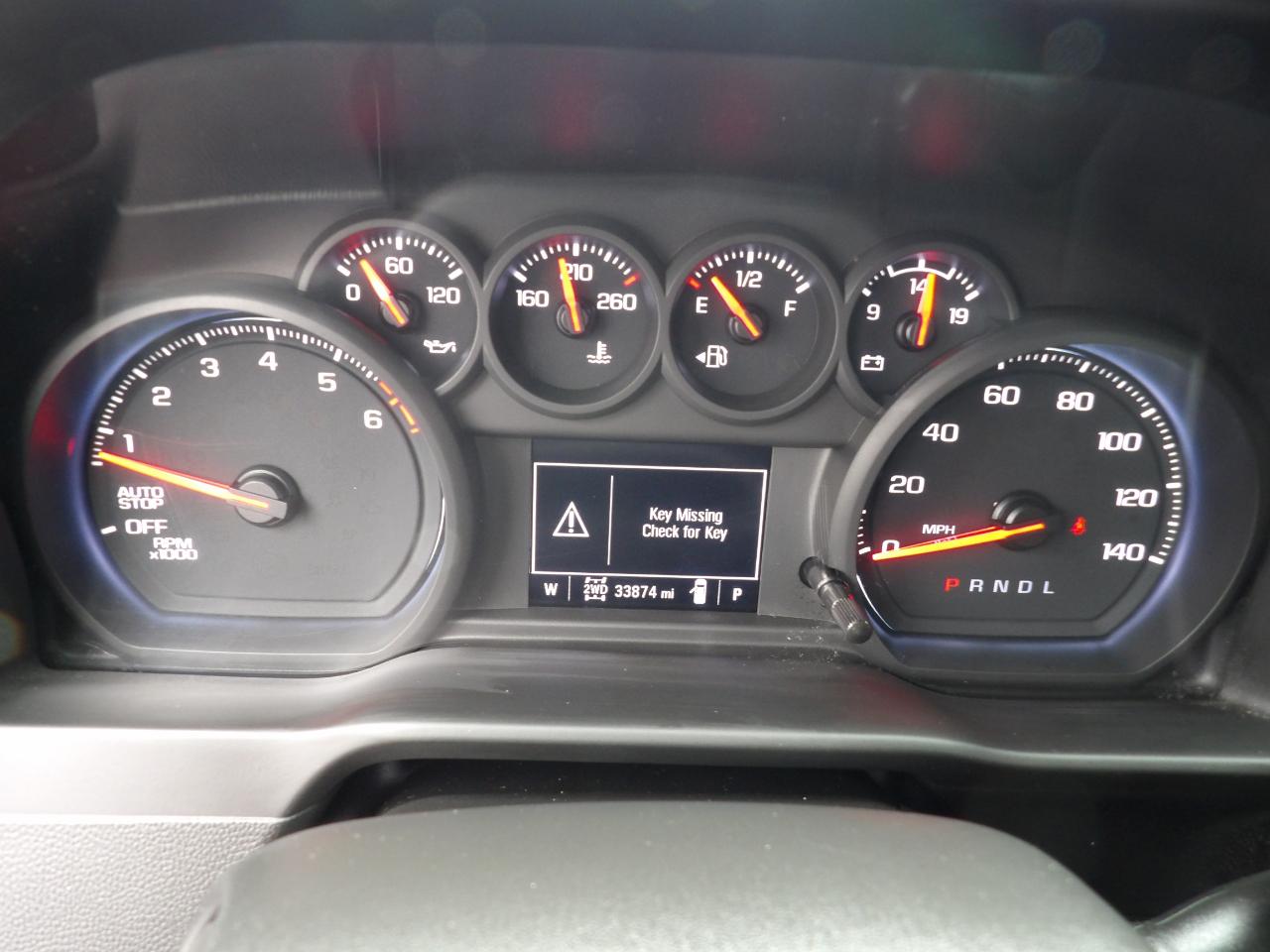 Chevrolet Silverado 1500 4WD Crew Cab 147" Custom 2024