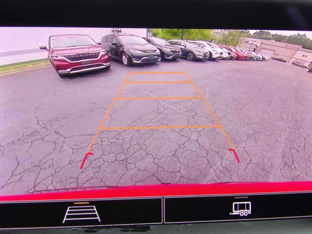 Chevrolet Silverado 1500 4WD Crew Cab 147" Custom 2024