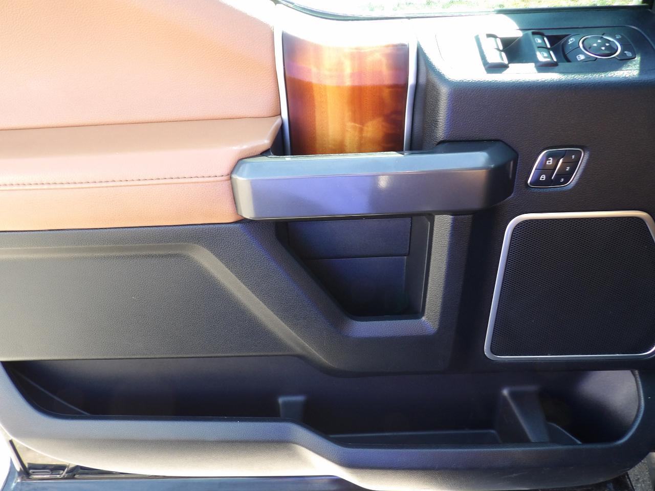 Ford F-150 Limited SuperCrew 4WD 2016