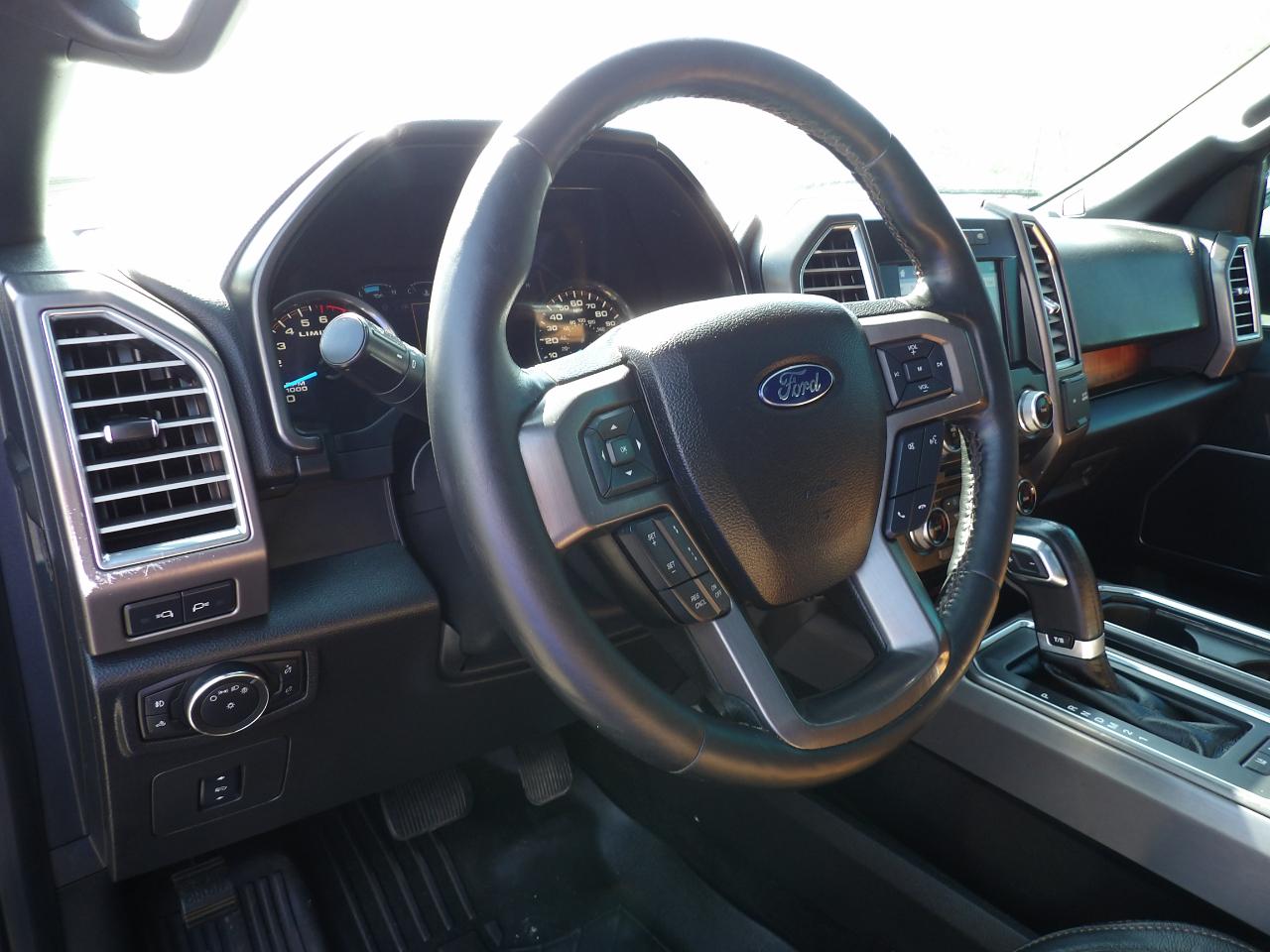 Ford F-150 Limited SuperCrew 4WD 2016