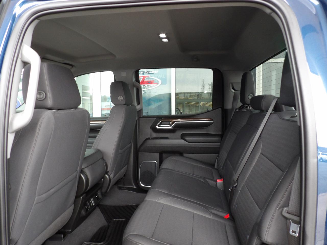Chevrolet Silverado 1500 4WD Crew Cab 147" LT w/2FL 2023
