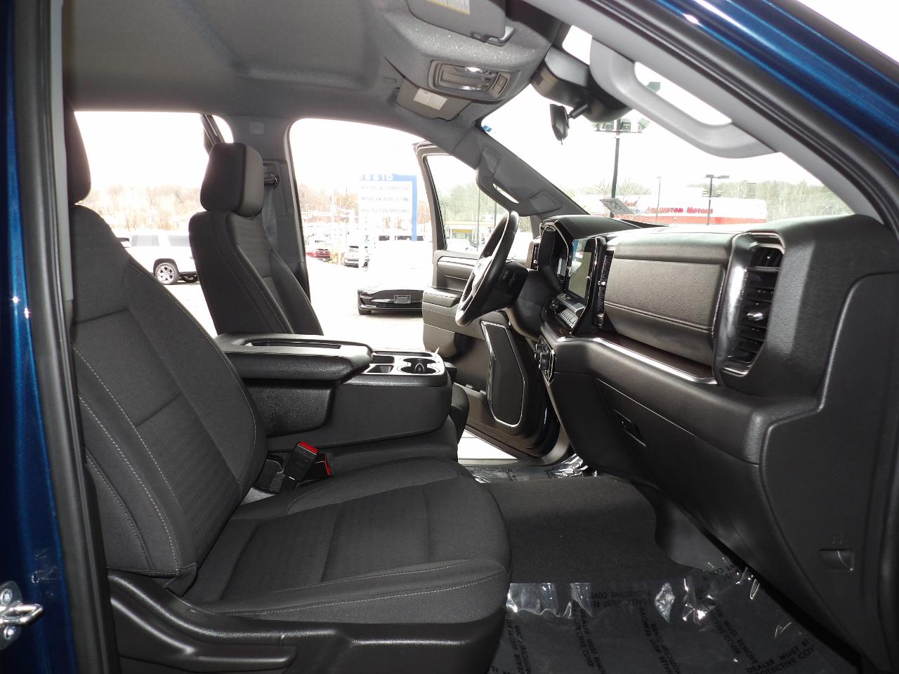 Chevrolet Silverado 1500 4WD Crew Cab 147" LT w/2FL 2023