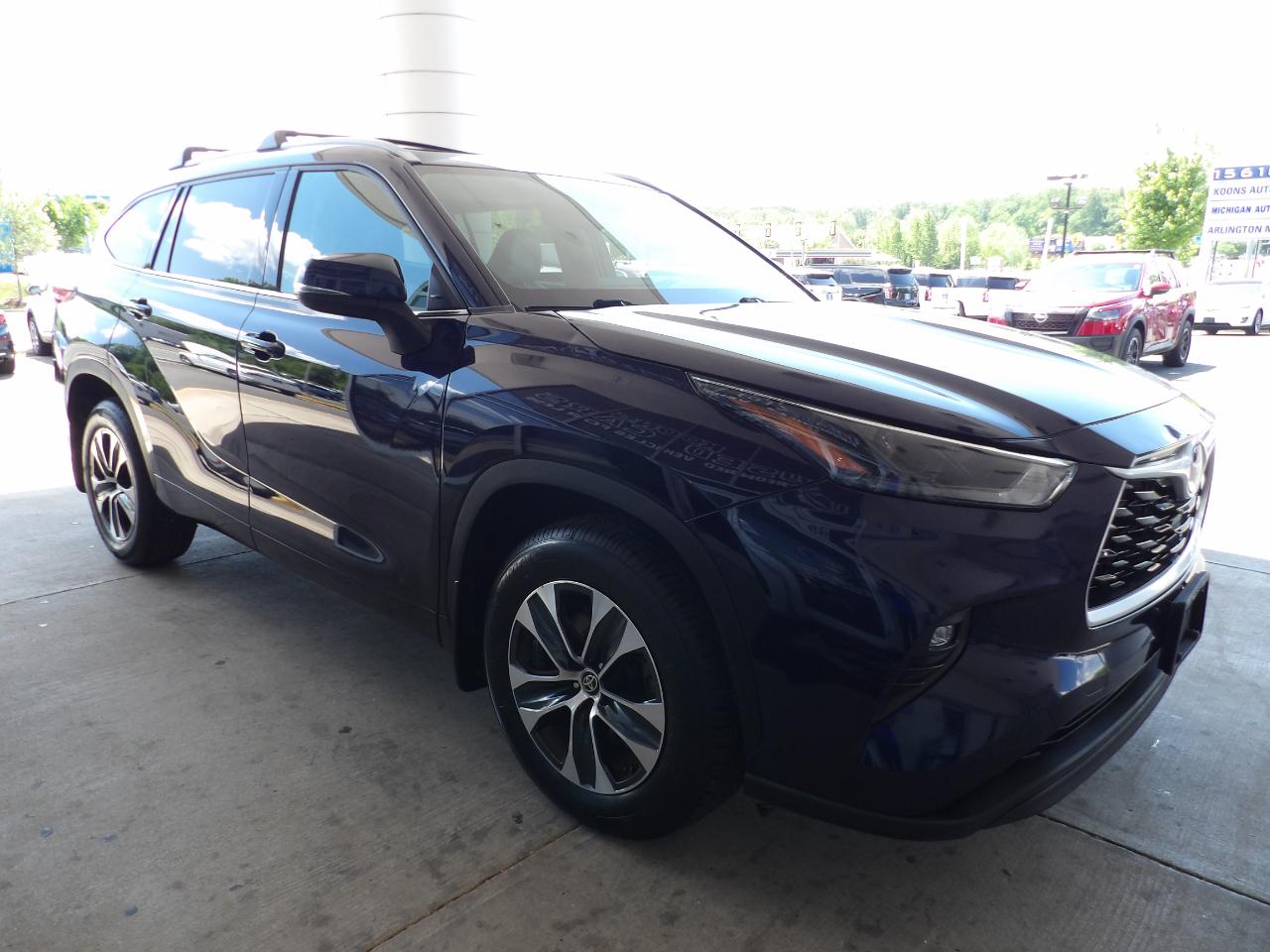 Toyota Highlander XLE AWD (Natl) 2022