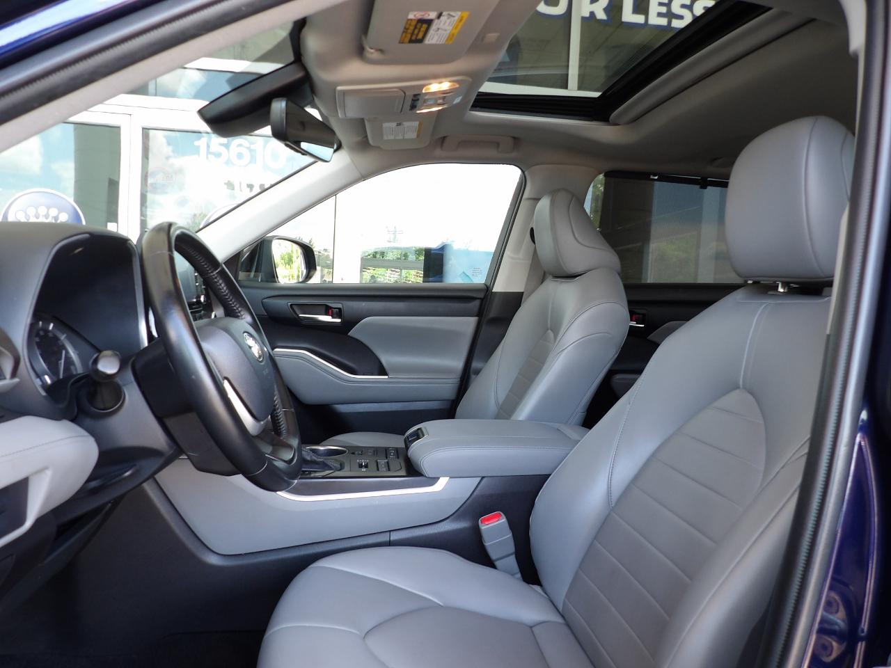 Toyota Highlander XLE AWD (Natl) 2022