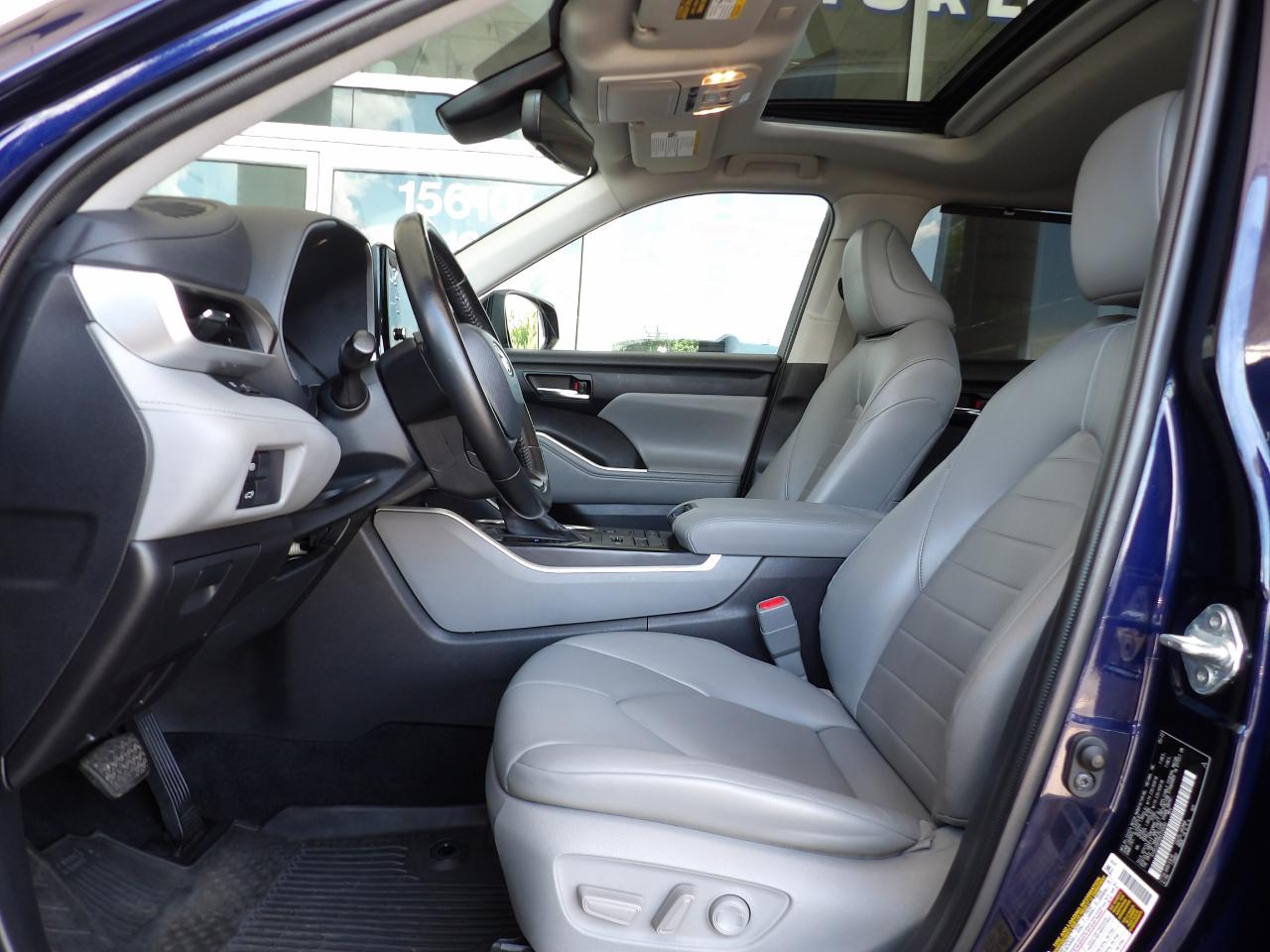 Toyota Highlander XLE AWD (Natl) 2022