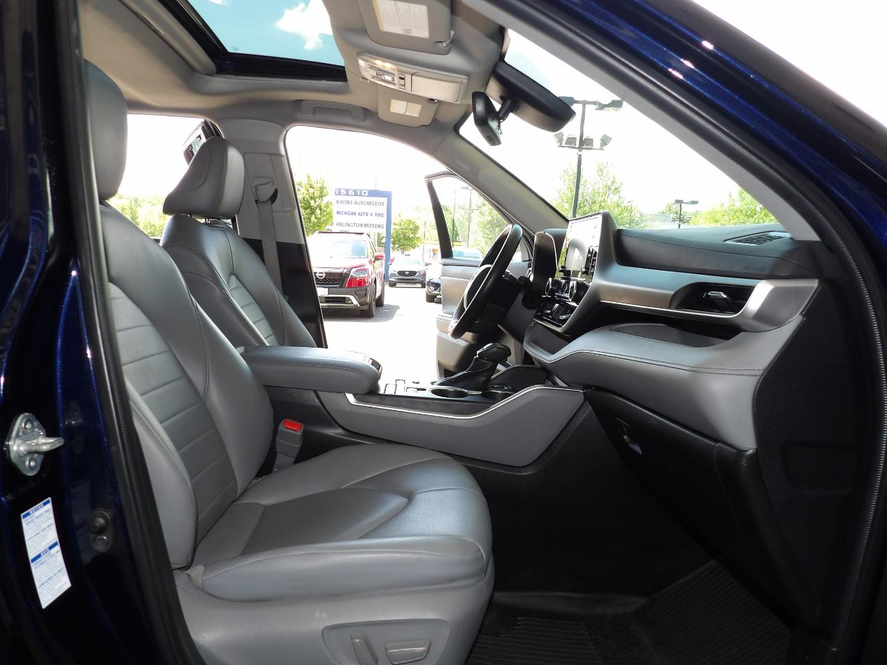 Toyota Highlander XLE AWD (Natl) 2022