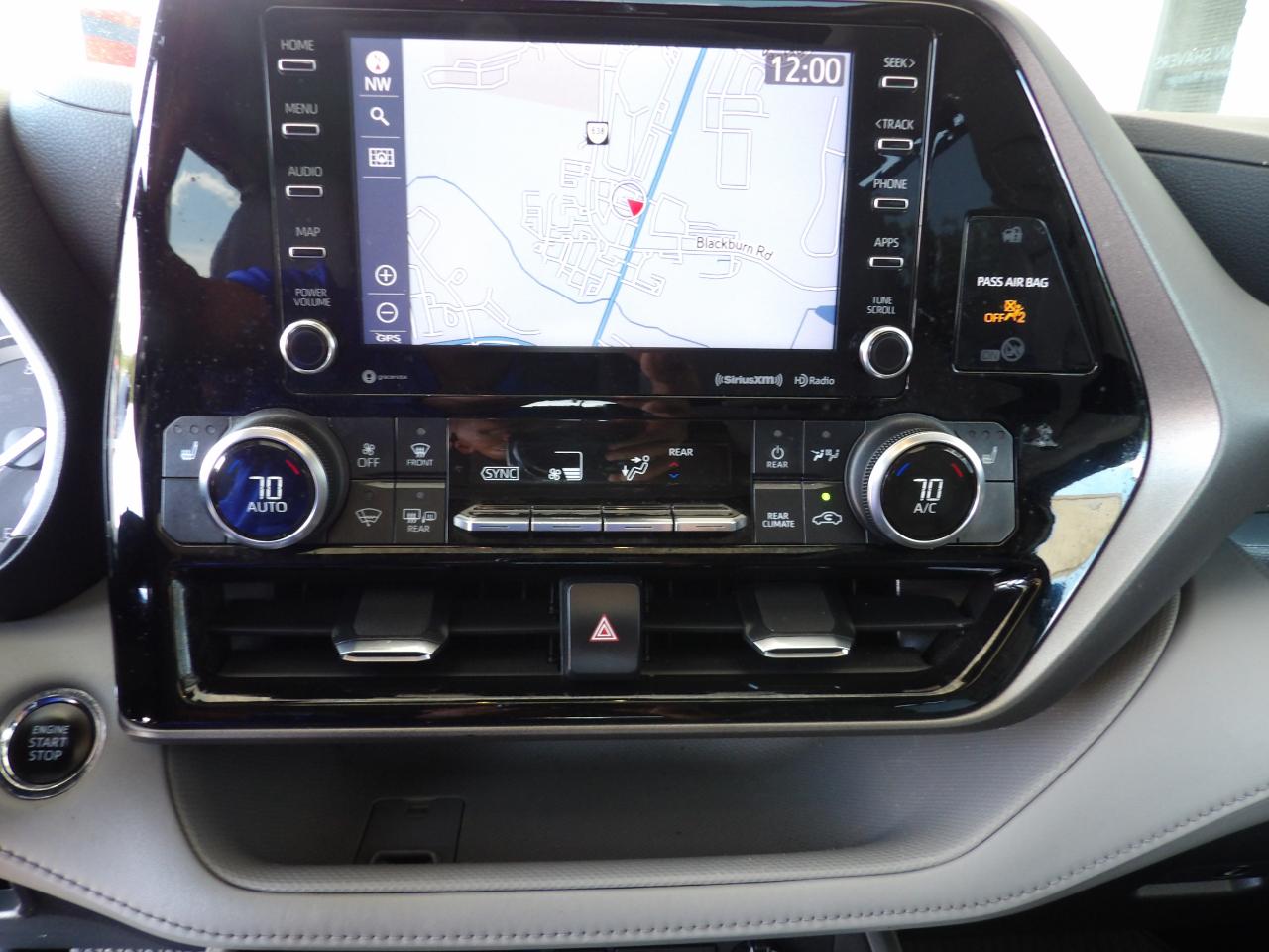 Toyota Highlander XLE AWD (Natl) 2022