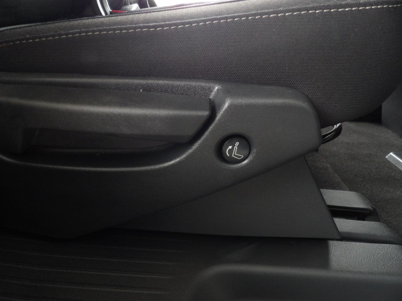 Nissan Pathfinder SV 4WD 2025