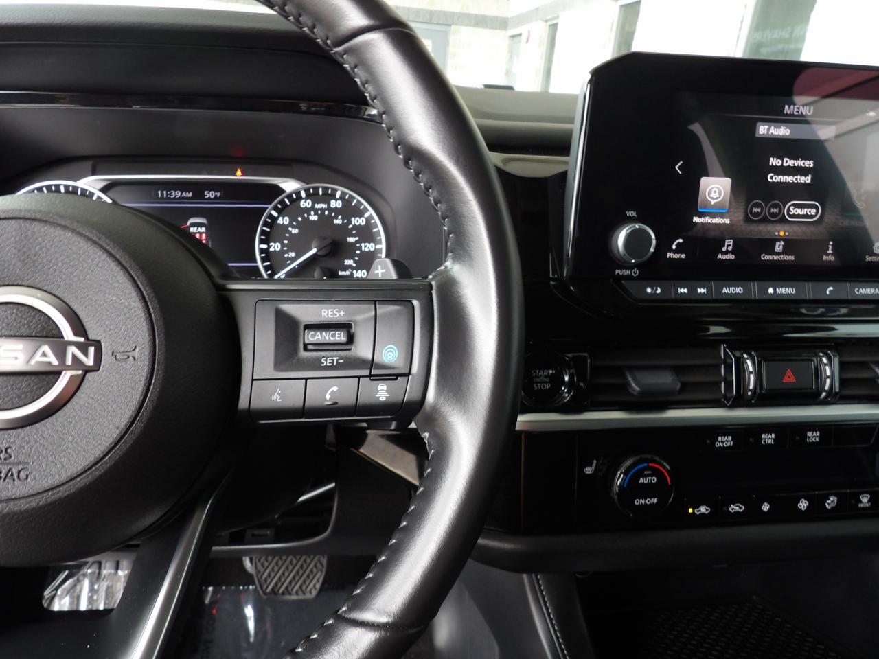 Nissan Pathfinder SV 4WD 2025