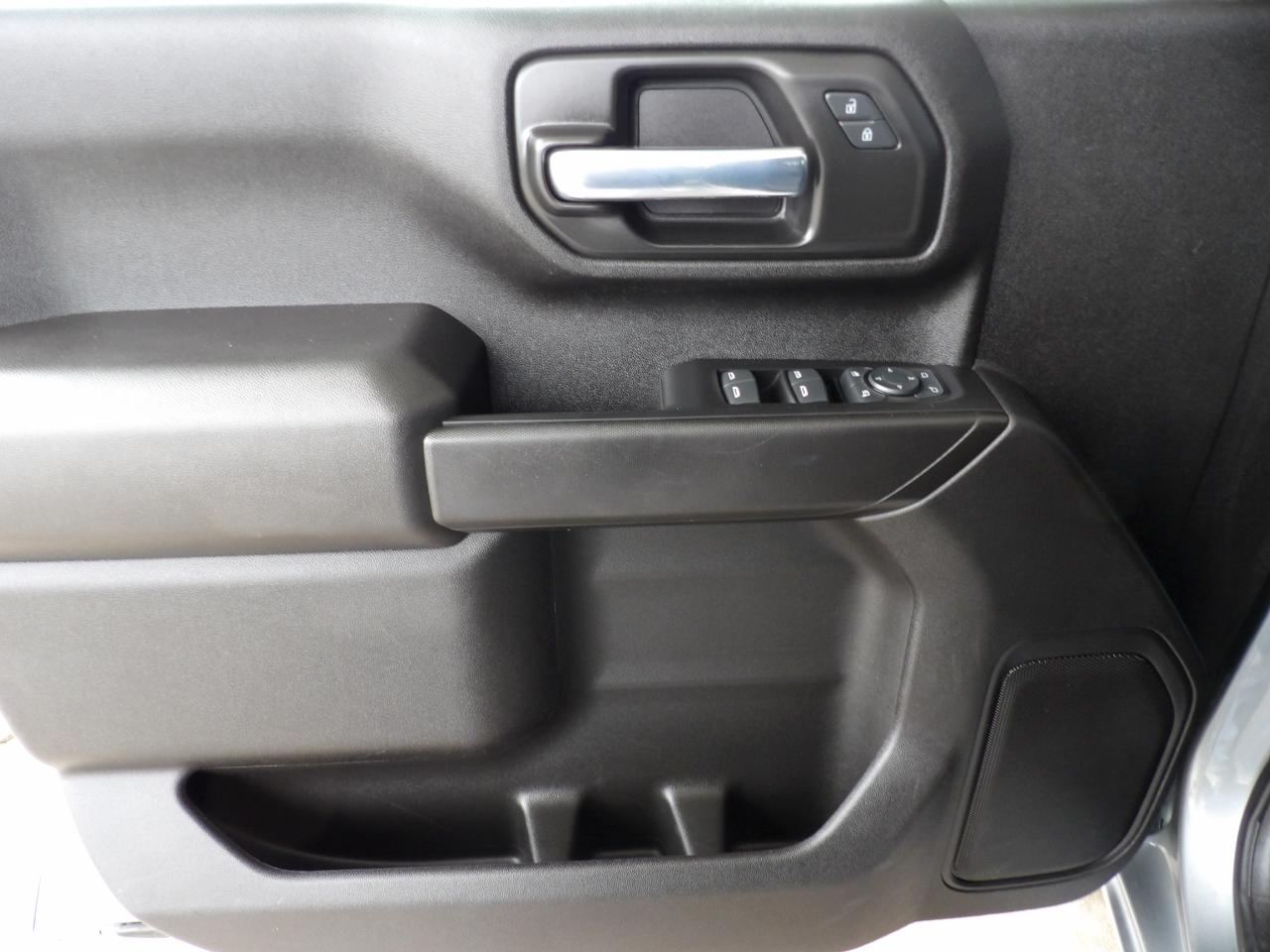 Chevrolet Silverado 2500HD 4WD Crew Cab 159" Custom 2024