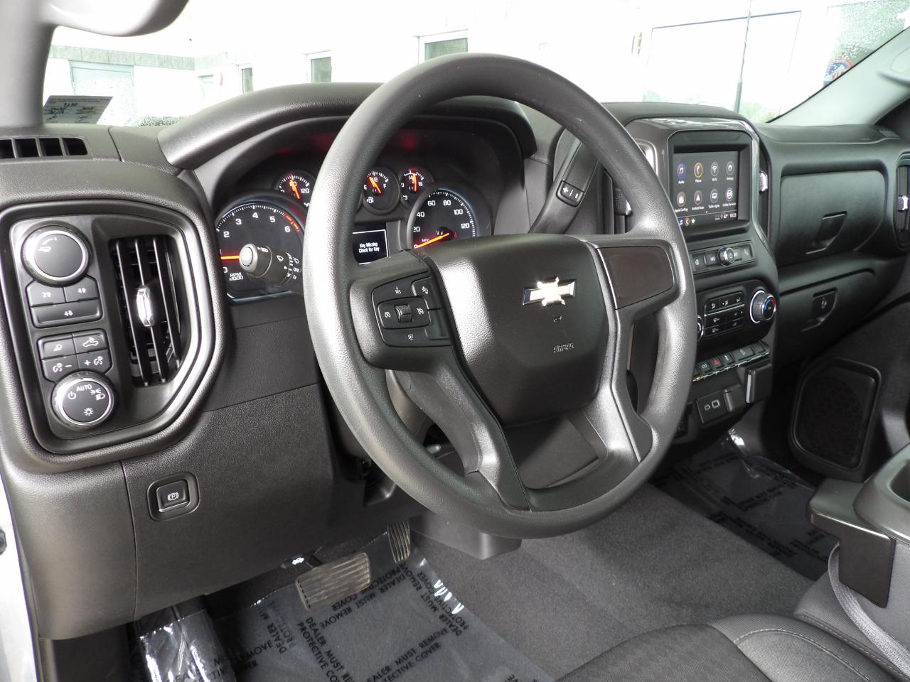 Chevrolet Silverado 2500HD 4WD Crew Cab 159" Custom 2024