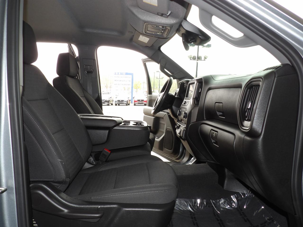 Chevrolet Silverado 2500HD 4WD Crew Cab 159" Custom 2024