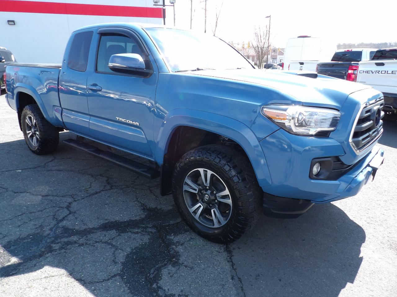 Toyota Tacoma 4WD TRD Sport Access Cab 6' Bed V6 AT (Natl) 2019