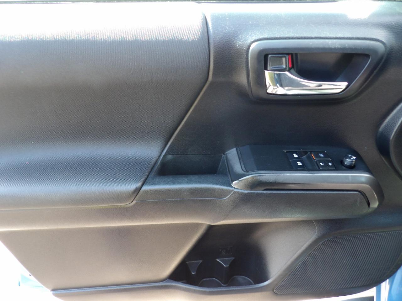 Toyota Tacoma 4WD TRD Sport Access Cab 6' Bed V6 AT (Natl) 2019