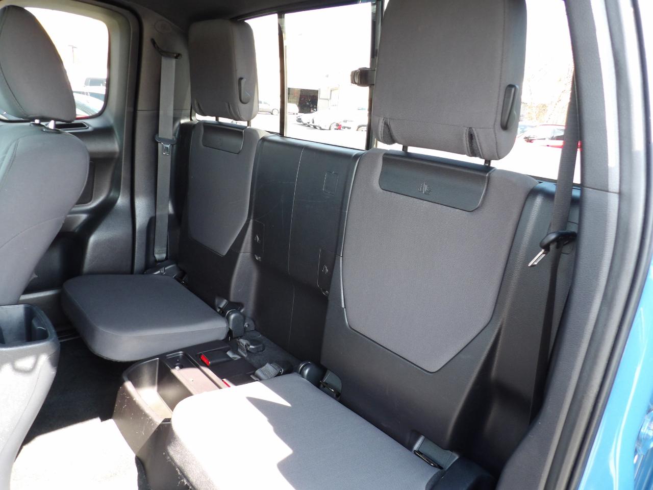 Toyota Tacoma 4WD TRD Sport Access Cab 6' Bed V6 AT (Natl) 2019