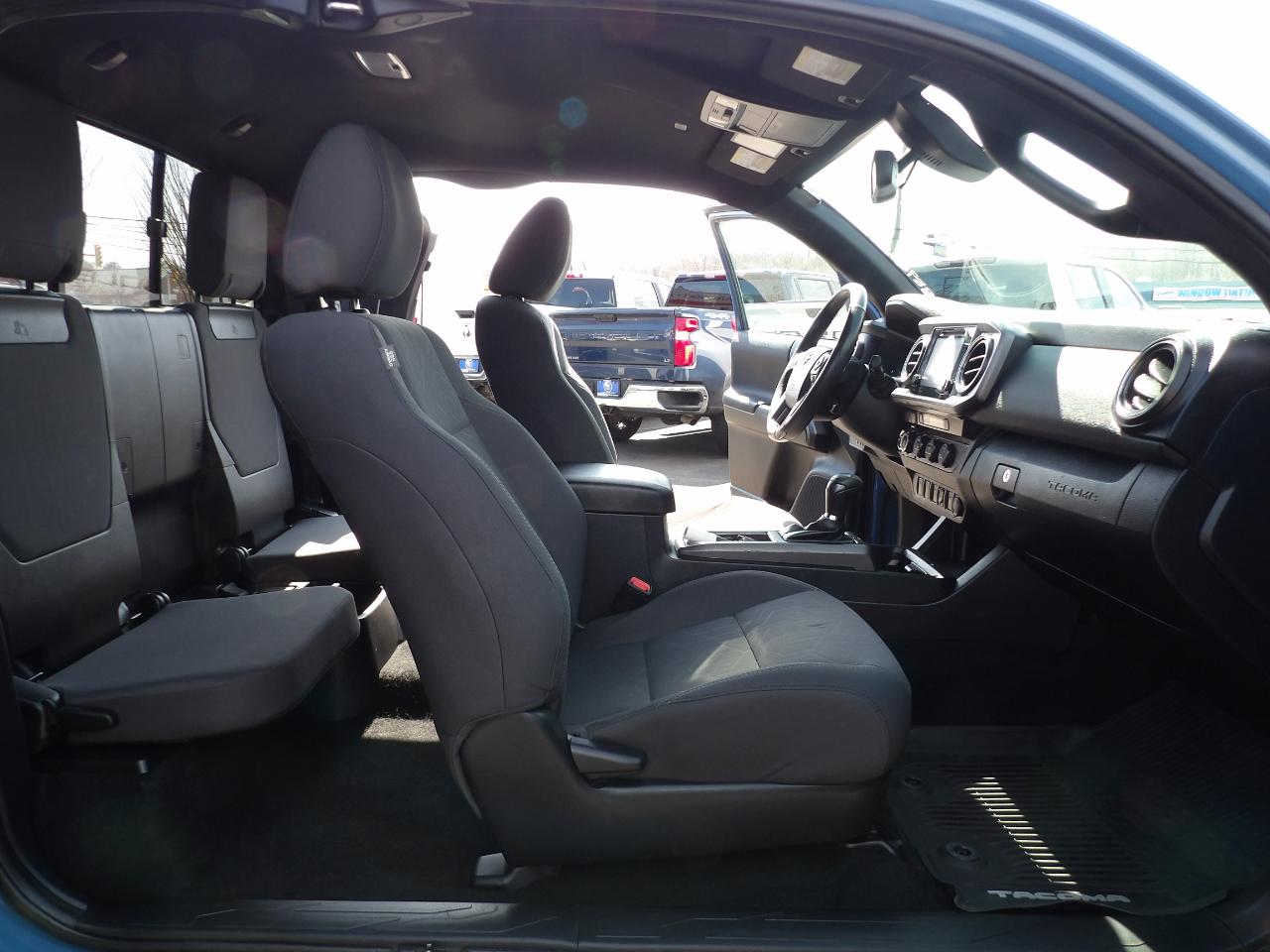 Toyota Tacoma 4WD TRD Sport Access Cab 6' Bed V6 AT (Natl) 2019