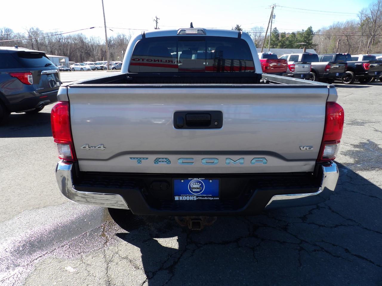 Toyota Tacoma 4WD SR5 Double Cab 5' Bed V6 AT (Natl) 2020