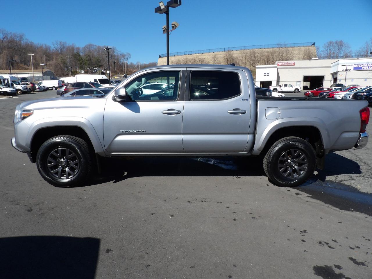 Toyota Tacoma 4WD SR5 Double Cab 5' Bed V6 AT (Natl) 2020