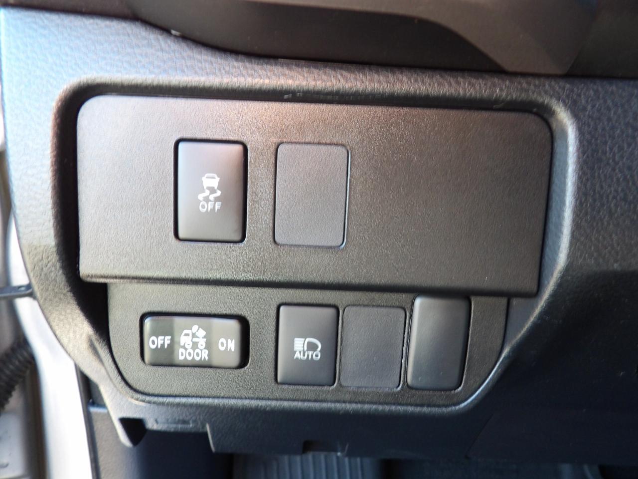 Toyota Tacoma 4WD SR5 Double Cab 5' Bed V6 AT (Natl) 2020