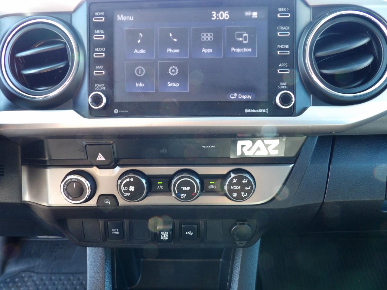 Toyota Tacoma 4WD SR5 Double Cab 5' Bed V6 AT (Natl) 2020