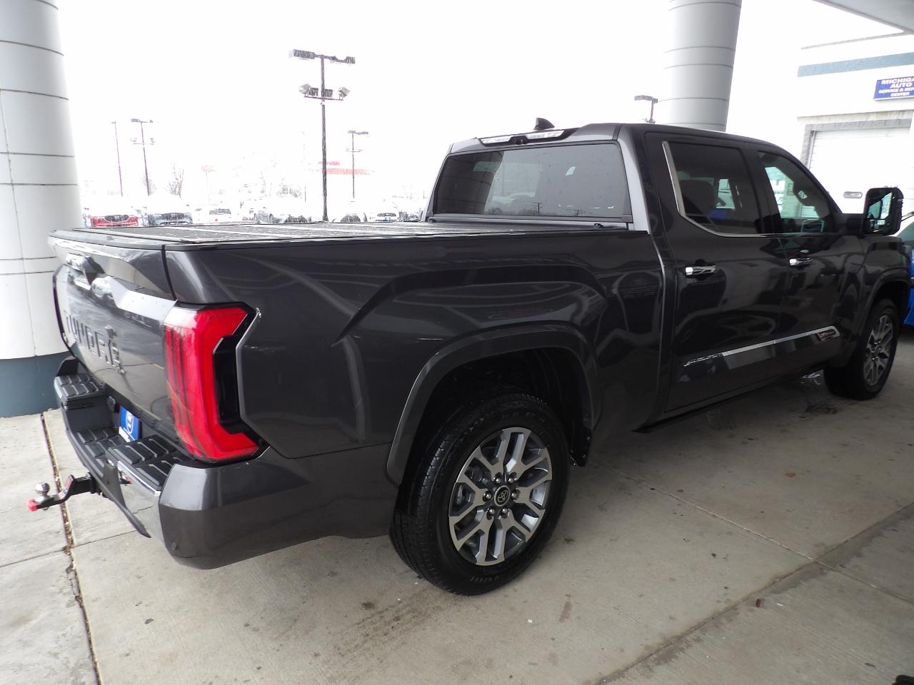 Toyota Tundra 4WD 1794 Edition Hybrid CrewMax 6.5' Bed (Natl) 2022