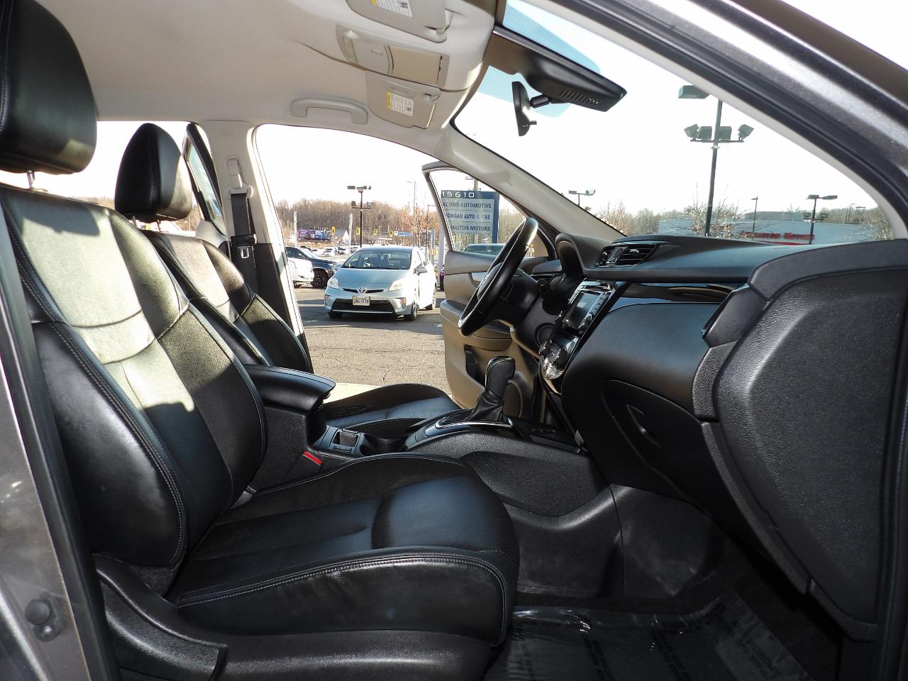 Nissan Rogue Sport AWD SL 2022