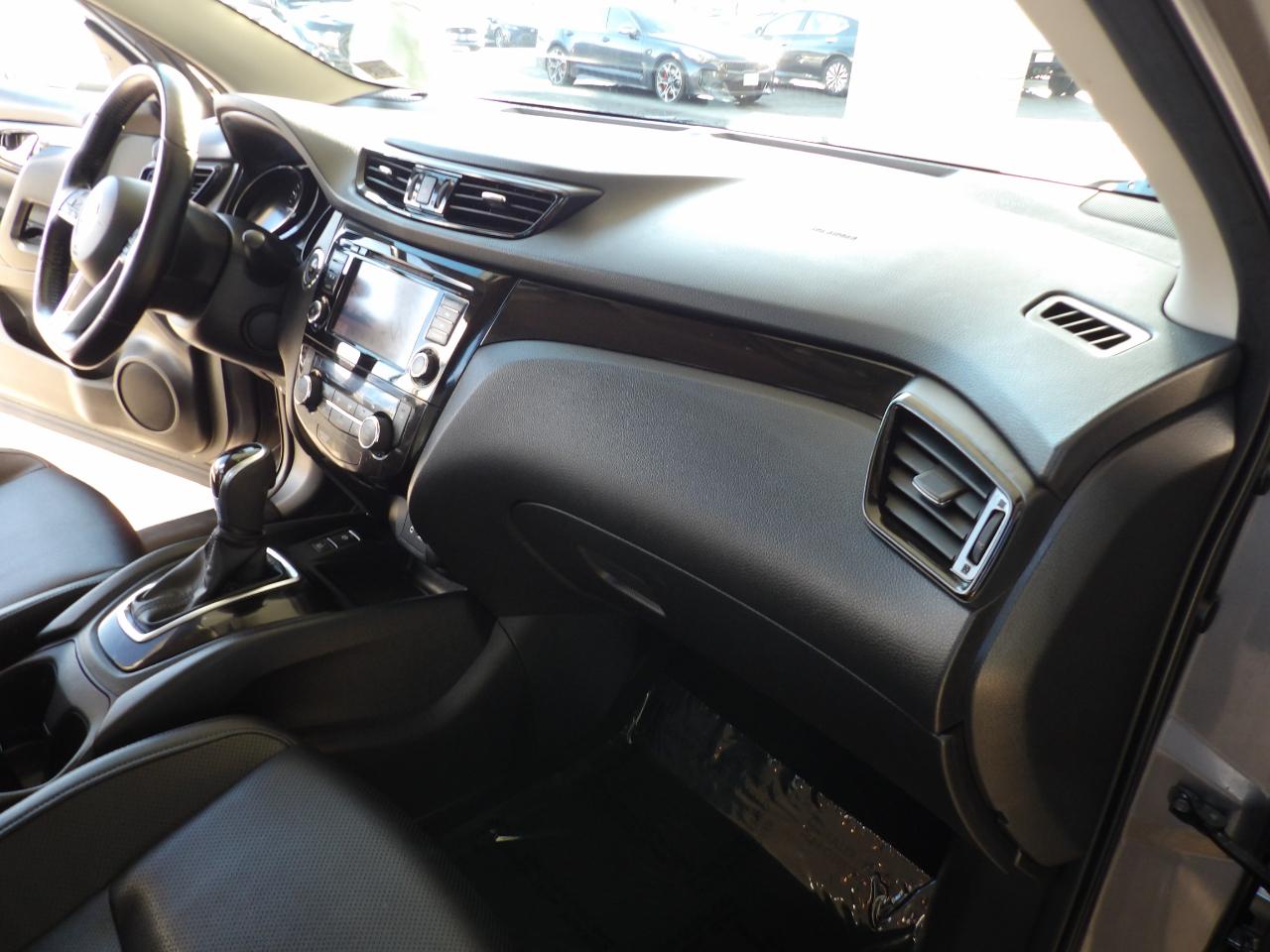 Nissan Rogue Sport AWD SL 2022