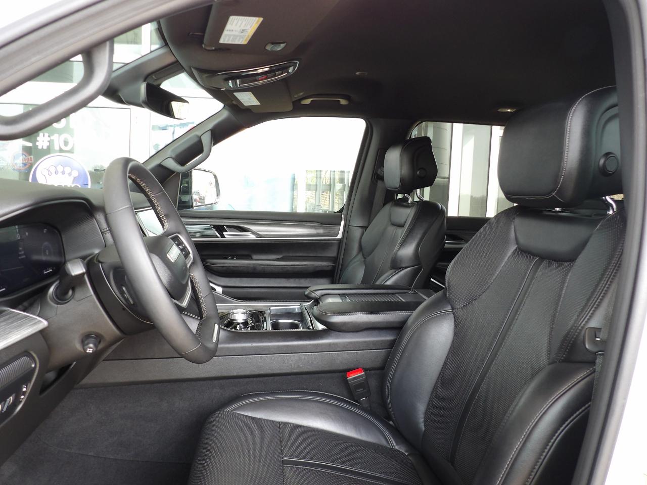 Jeep Wagoneer Series II 4x4 2024