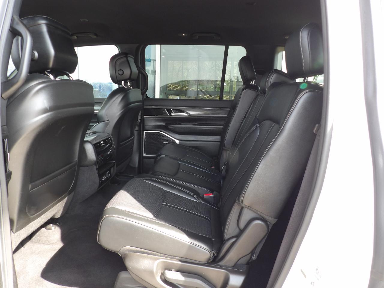 Jeep Wagoneer Series II 4x4 2024