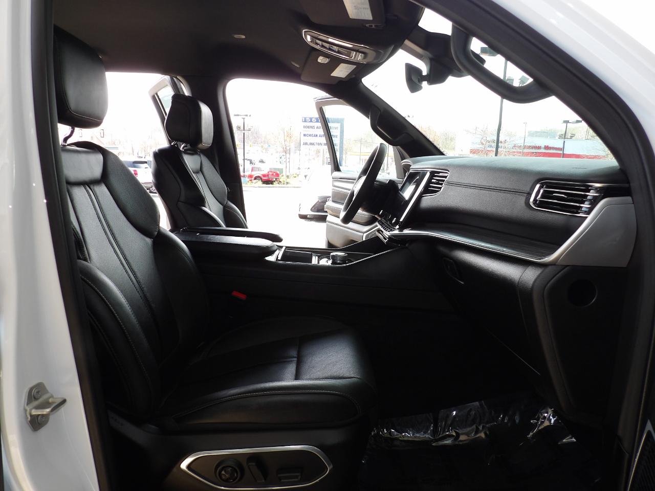 Jeep Wagoneer Series II 4x4 2024