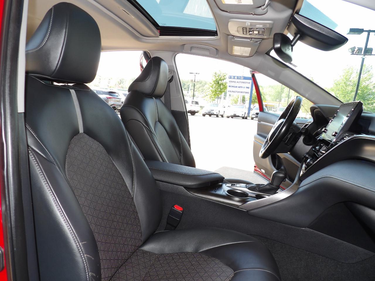 Toyota Camry XSE Hyb 4D Sedan FWD 2023