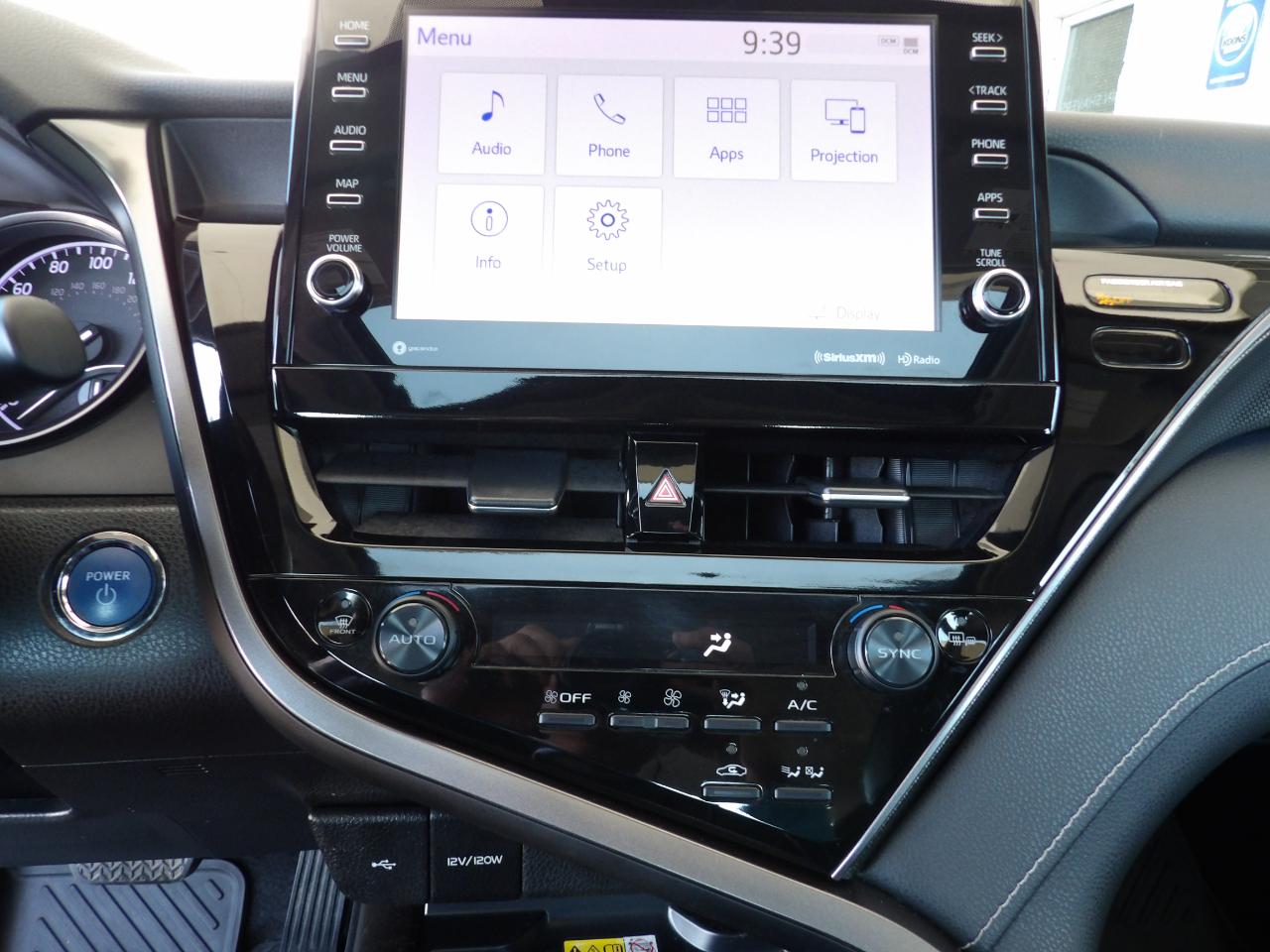 Toyota Camry XSE Hyb 4D Sedan FWD 2023