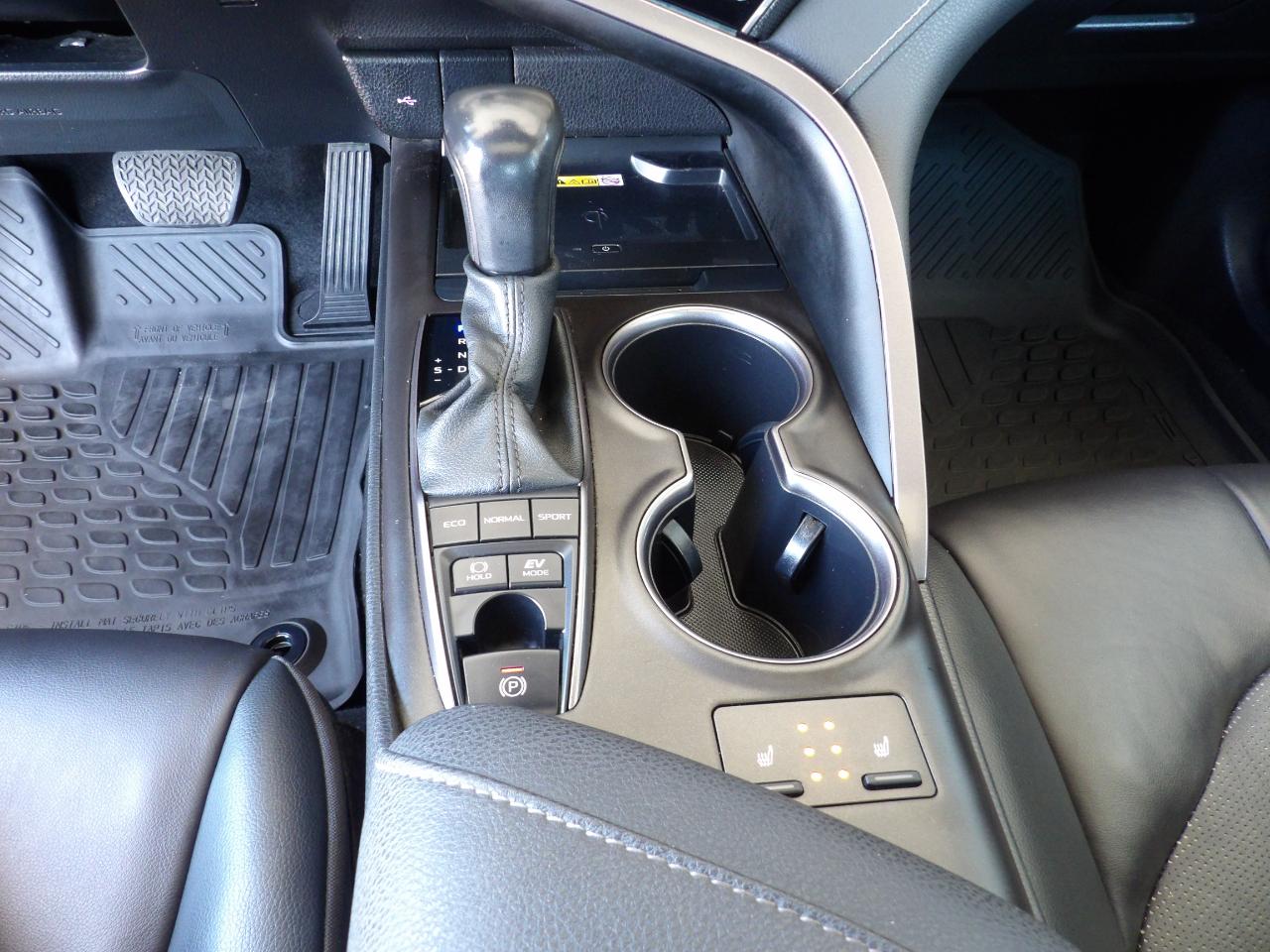 Toyota Camry XSE Hyb 4D Sedan FWD 2023