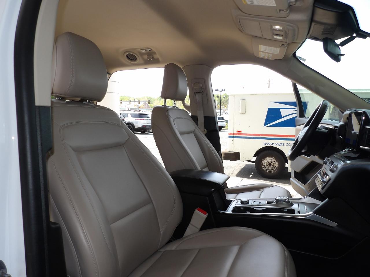 Ford Explorer XLT 4WD 2023