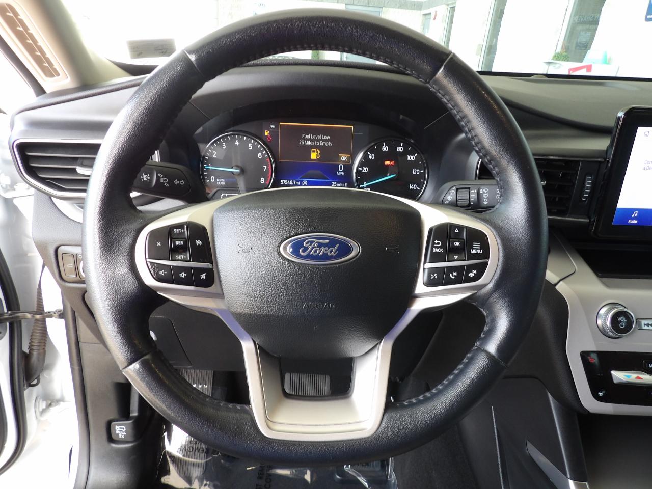 Ford Explorer XLT 4WD 2023