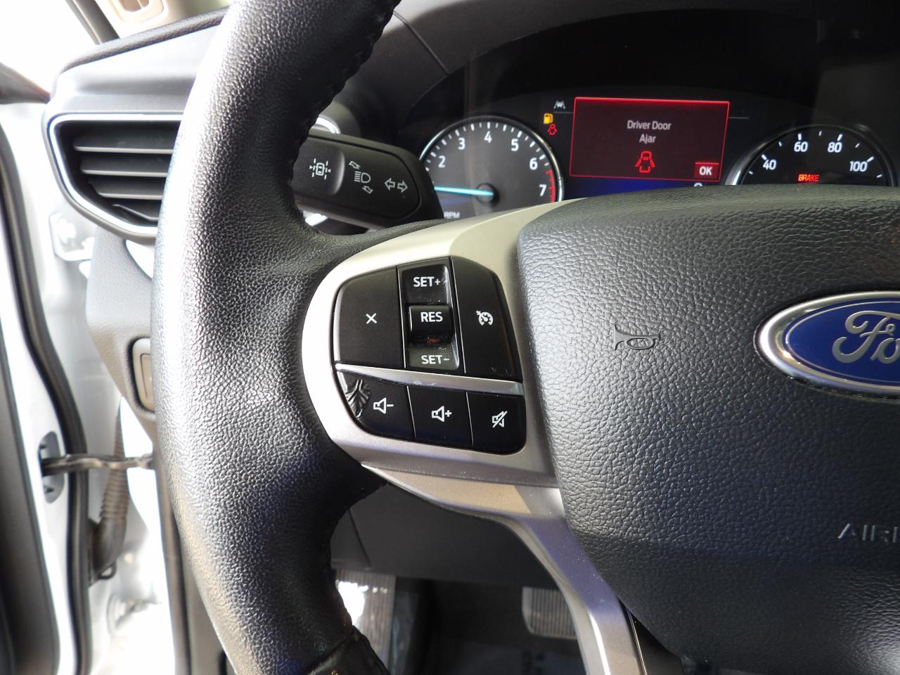 Ford Explorer XLT 4WD 2023